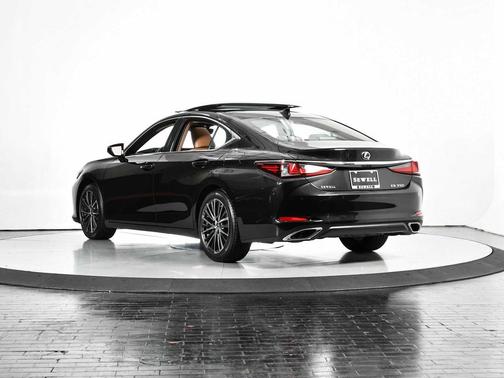 2024 Lexus ES 350 Base