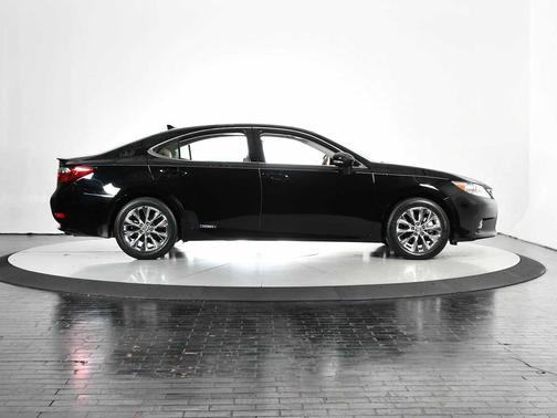 2013 Lexus ES 300h Base