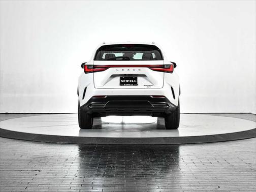 2023 Lexus NX 350h Premium