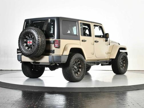 2017 Jeep Wrangler Unlimited Sahara