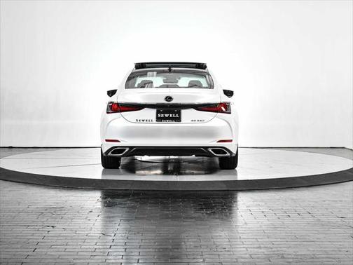 2025 Lexus ES 350 Base