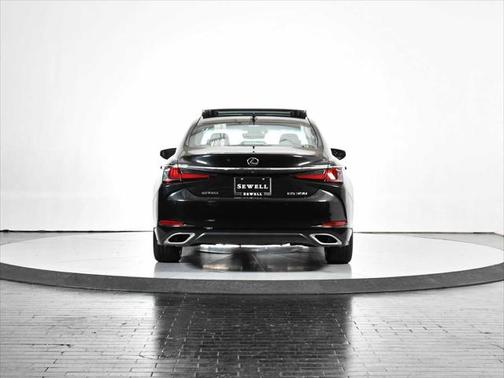 2023 Lexus ES 350 Base