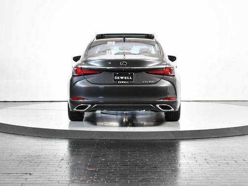 2024 Lexus ES 350 Base