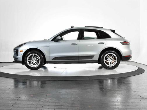 2020 Porsche Macan AWD