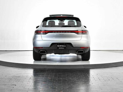 2020 Porsche Macan AWD