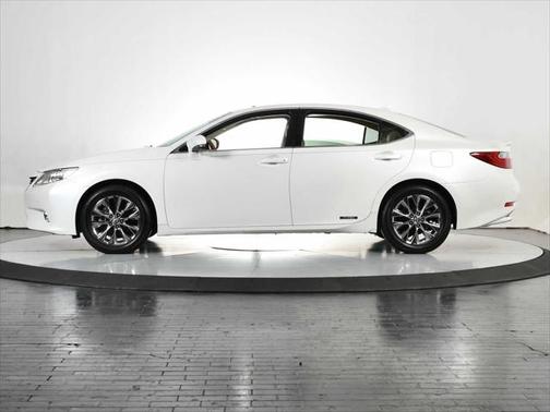 2014 Lexus ES 300h Base