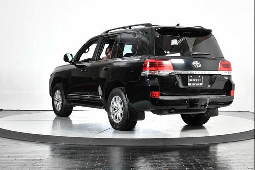 2019 Toyota Land Cruiser Base