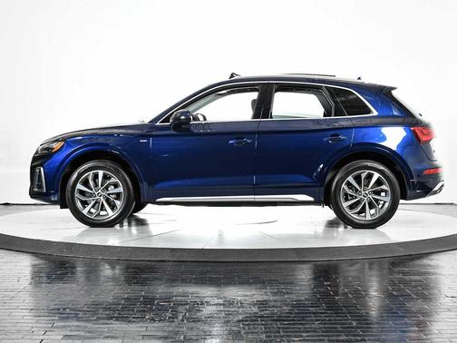 2022 Audi Q5 45 S line Premium Plus