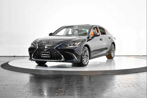 2025 Lexus ES 300h Ultra Luxury