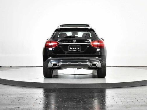 2020 Mercedes-Benz GLA 250 Base