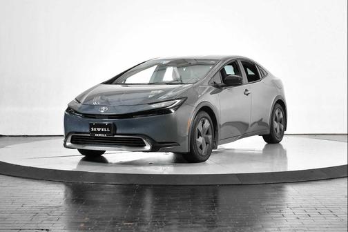 2024 Toyota Prius Prime SE