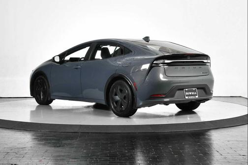 2024 Toyota Prius Prime SE