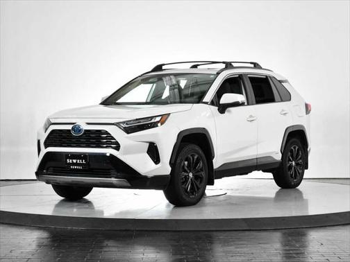2024 Toyota RAV4 Hybrid SE