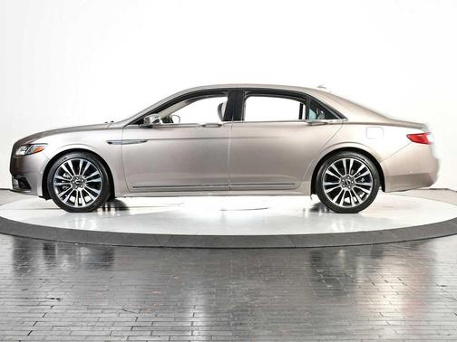 2018 Lincoln Continental Select