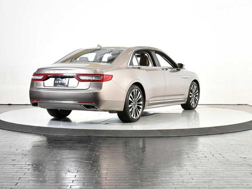 2018 Lincoln Continental Select