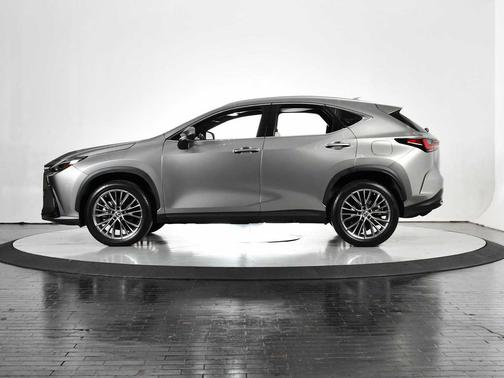 2022 Lexus NX 350h Premium