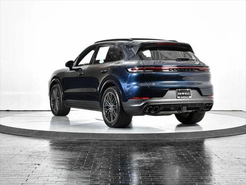 2024 Porsche Cayenne AWD