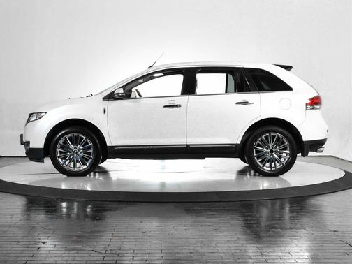 2015 Lincoln MKX Base
