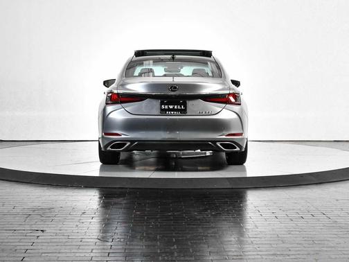 2022 Lexus ES 350 Base