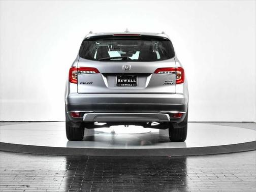 2022 Honda Pilot AWD Elite