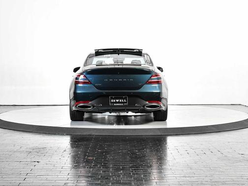 2022 Genesis G70 3.3T RWD