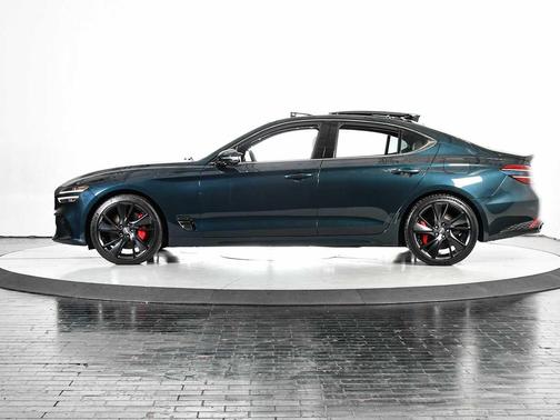2022 Genesis G70 3.3T RWD