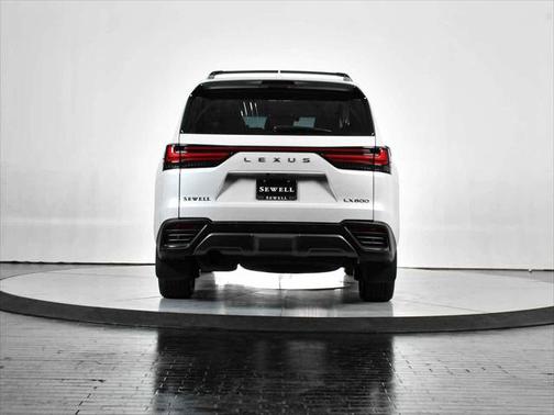 2024 Lexus LX 600 Luxury
