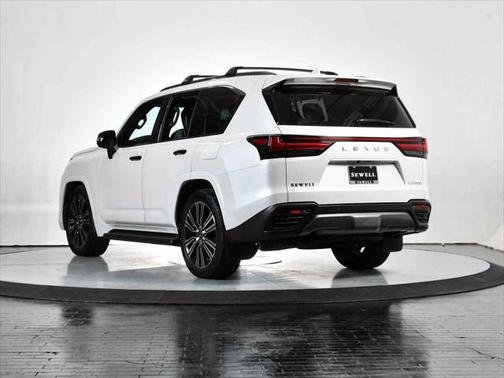 2024 Lexus LX 600 Luxury