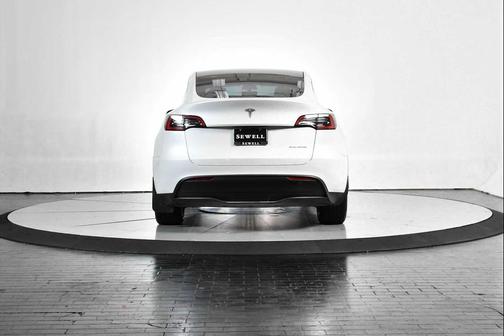 2023 Tesla Model Y AWD
