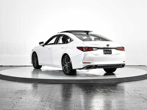 2023 Lexus ES 350 Base