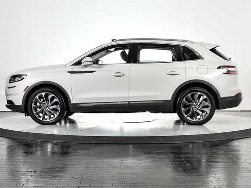 2021 Lincoln Nautilus Reserve