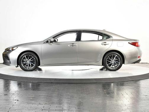 2017 Lexus ES 350 Base
