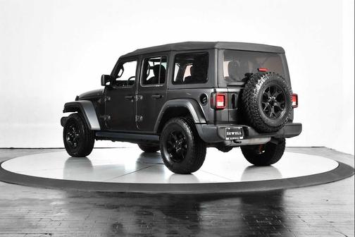 Granite Crystal Metallic Clearcoat 2021 Jeep Wrangler Willys