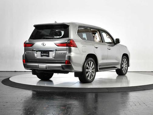 2017 Lexus LX 570 Base