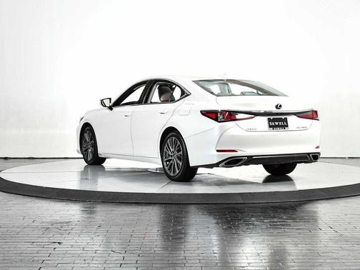 2020 Lexus ES 350 Base
