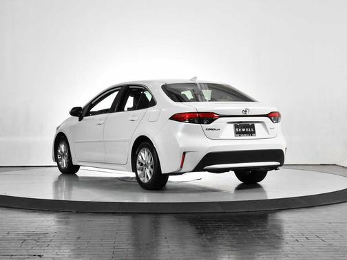2020 Toyota Corolla XLE