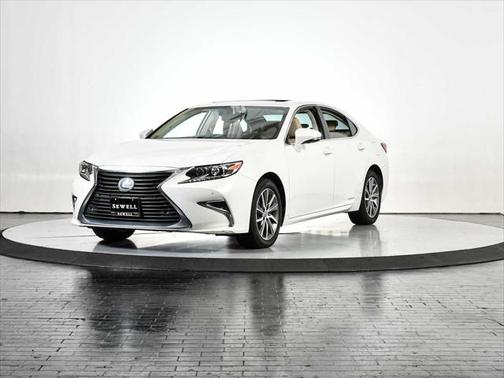 2017 Lexus ES 300h Base