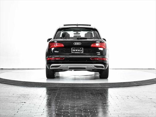 2019 Audi Q5 45 Premium