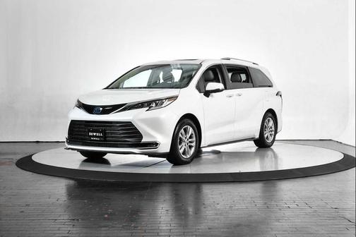 Wind Chill Pearl 2022 Toyota Sienna Limited