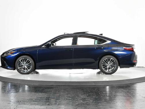 2025 Lexus ES 350 Base