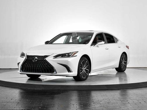 2023 Lexus ES 300h Base