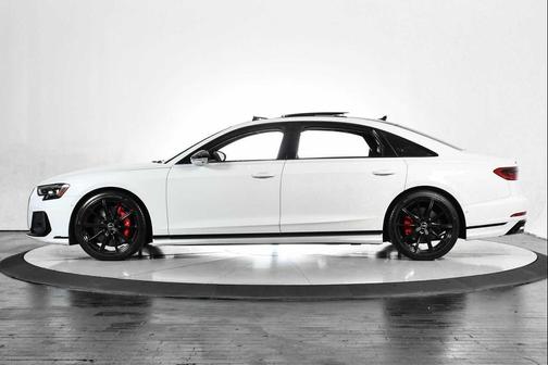 Glacier White Metallic 2023 Audi S8 4.0T