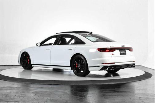 Glacier White Metallic 2023 Audi S8 4.0T
