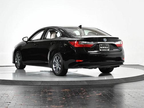 2018 Lexus ES 300h Base