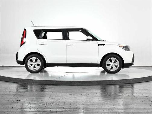 2015 Kia Soul Base
