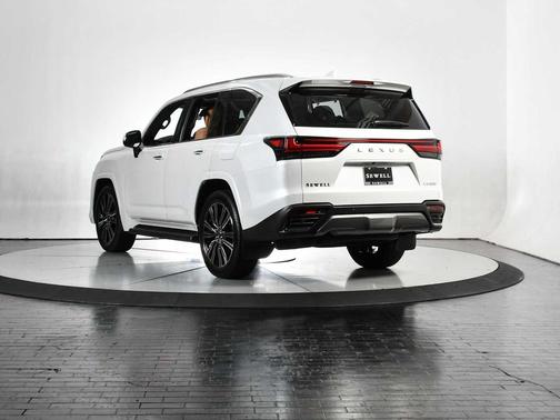Eminent White Pearl 2026 Lexus LX 600 Luxury