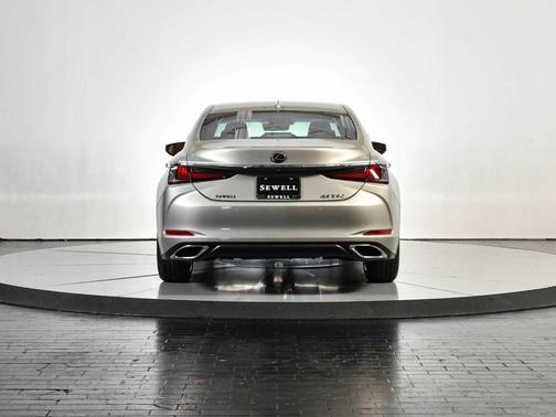 2025 Lexus ES 350 Base