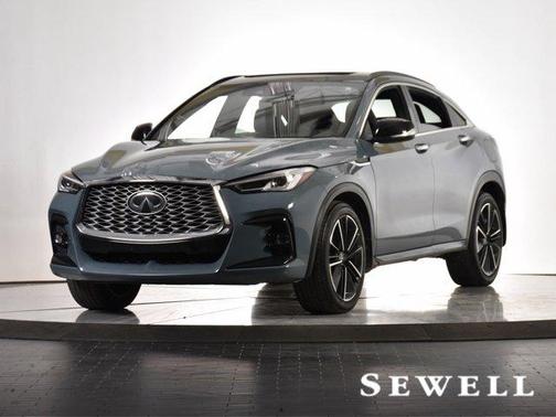 Photo 1 of 25 of 2022 INFINITI QX55 LUXE