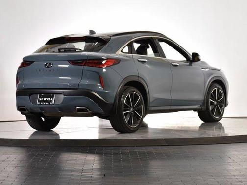Photo 5 of 25 of 2022 INFINITI QX55 LUXE