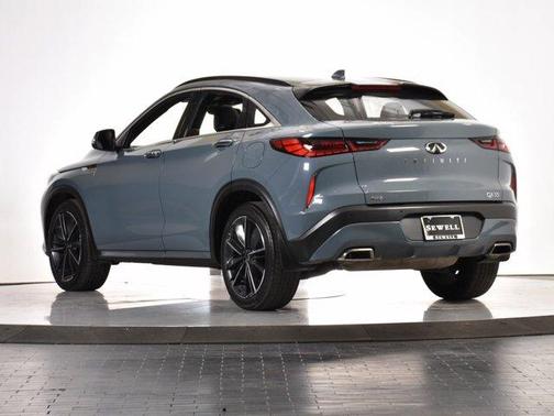 Photo 3 of 25 of 2022 INFINITI QX55 LUXE